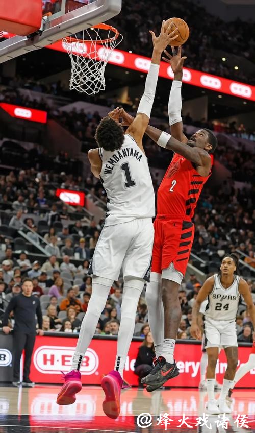 文班29分马刺险胜火箭 KD31分太阳力克独行侠