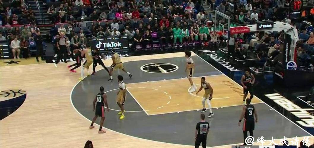 霍里直言文班亚马不稳定难进前五,非詹姆斯科比级别 霍里直言文班亚马不稳定难进前五,非詹姆斯科比级别