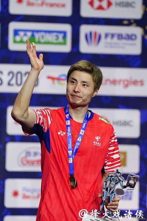 石宇奇2-1逆转赖浩俊晋级羽毛球世锦赛男单决赛